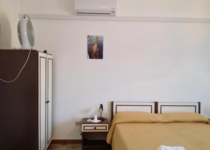 La Scogliera Alojamento de Acomodação e Pequeno-almoço Le Castella (Calabria)