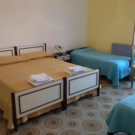 La Scogliera Bed & Breakfast Le Castella (Calabria)