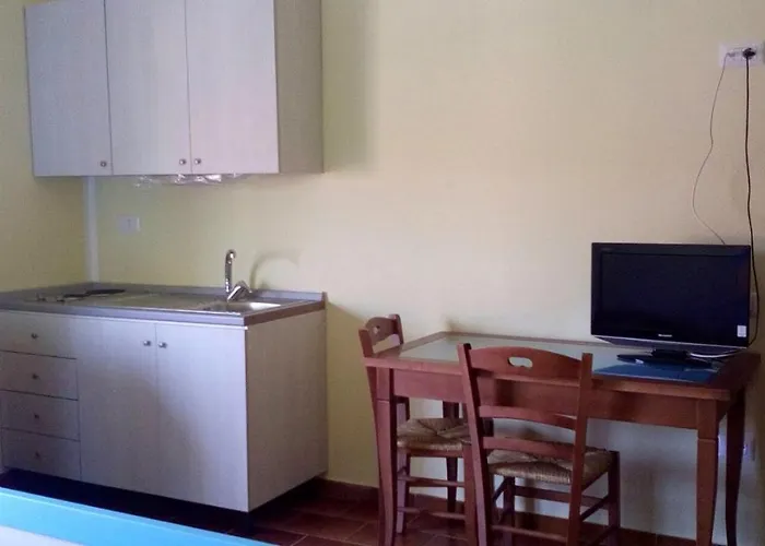 Bed & Breakfast La Scogliera 3*